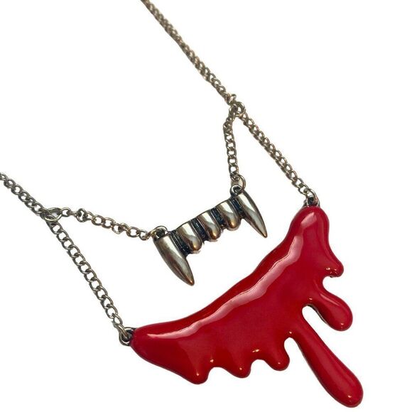 NEW Gothic Vampire Silver Fangs and Red Blood Drip Necklace - Picture 9 of 9